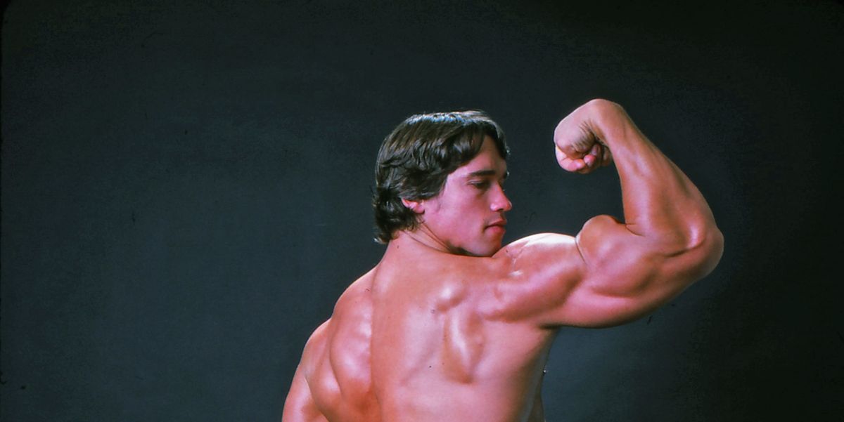 This Five-Move Dumbbell Complex from Arnold Schwarzenegger Will Build Full Body Muscle