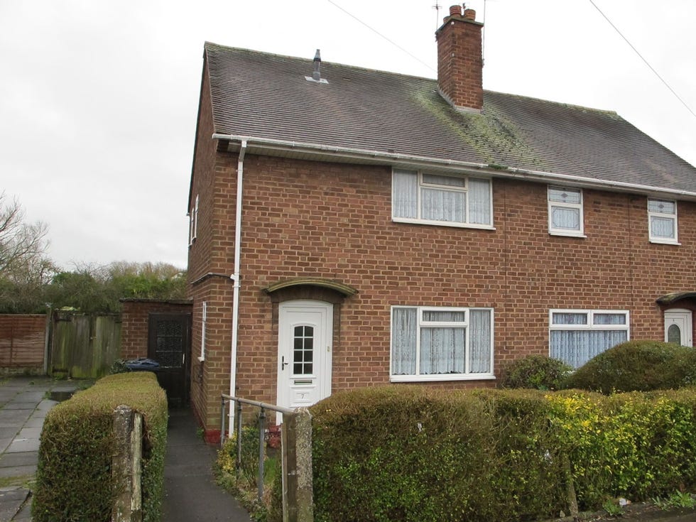 Zoopla's 11 Houses For Sale In Need of Renovation Fixer Uppers