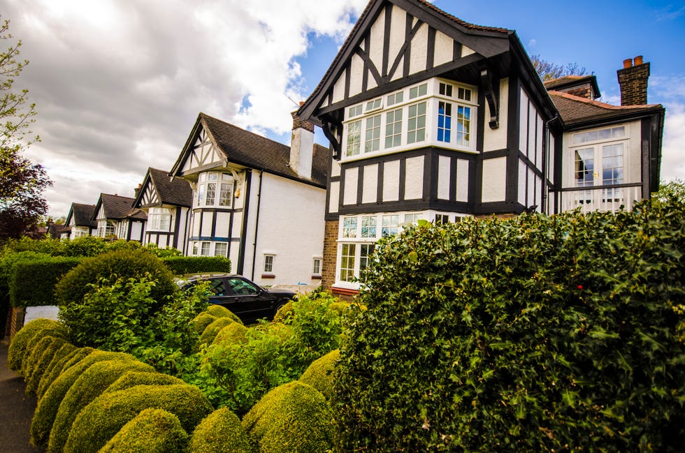 british tudor houses in london