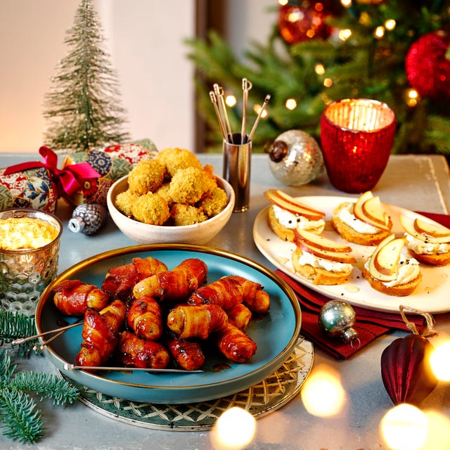 best canape recipes prosecco and maple glazed pigs in blankets