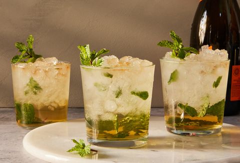 prosecco mint juleps in highball glasses with fresh mint