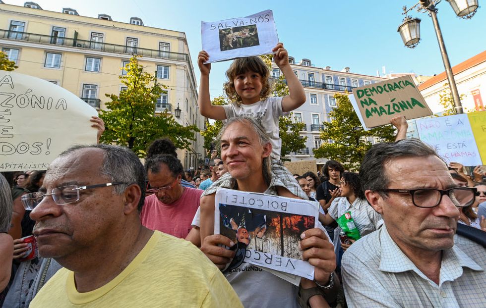 protest for amazon forest fires in lisbon