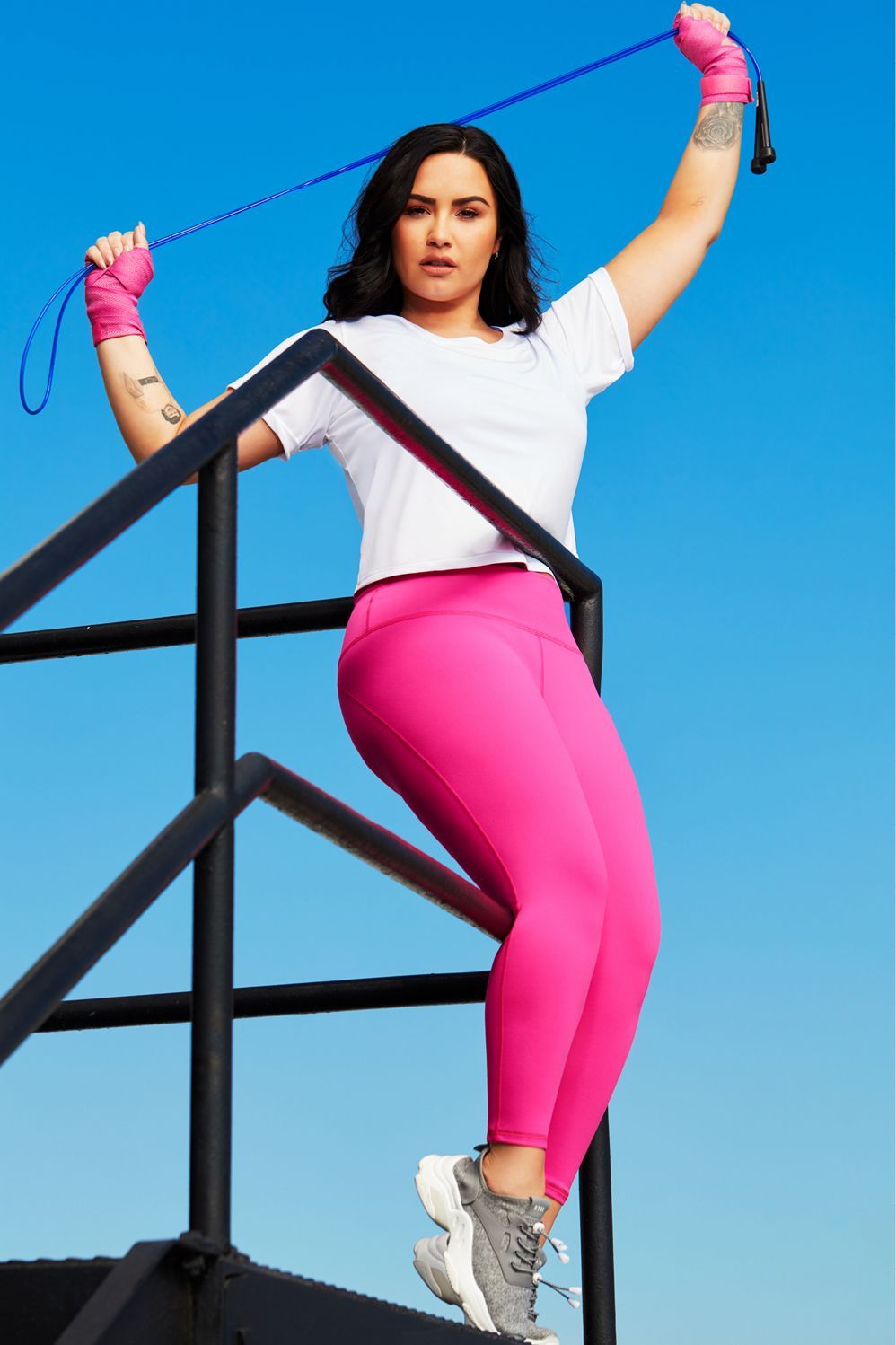 Demi Lovato - Blue legging type of day 💙 Fabletics demilovato.co