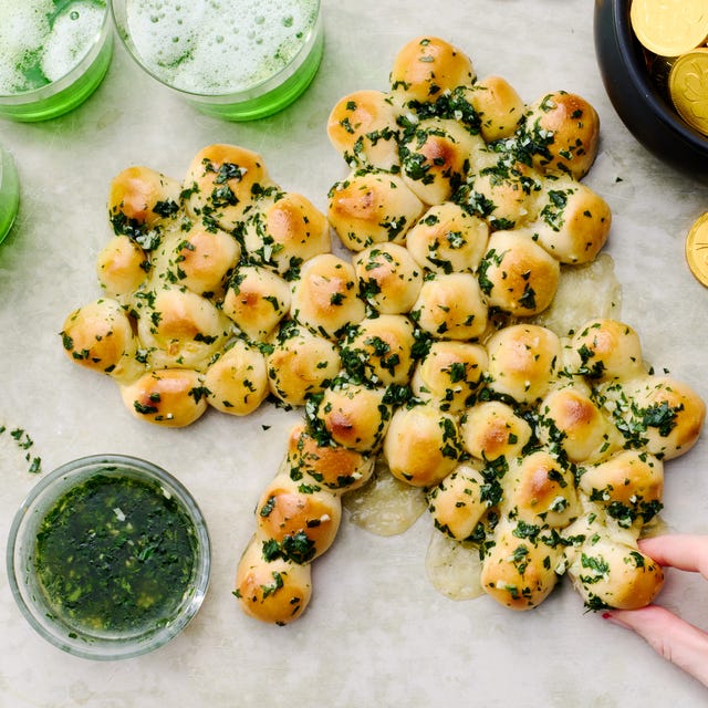 pull apart biscuits covered in herbs shaped like a shamrock