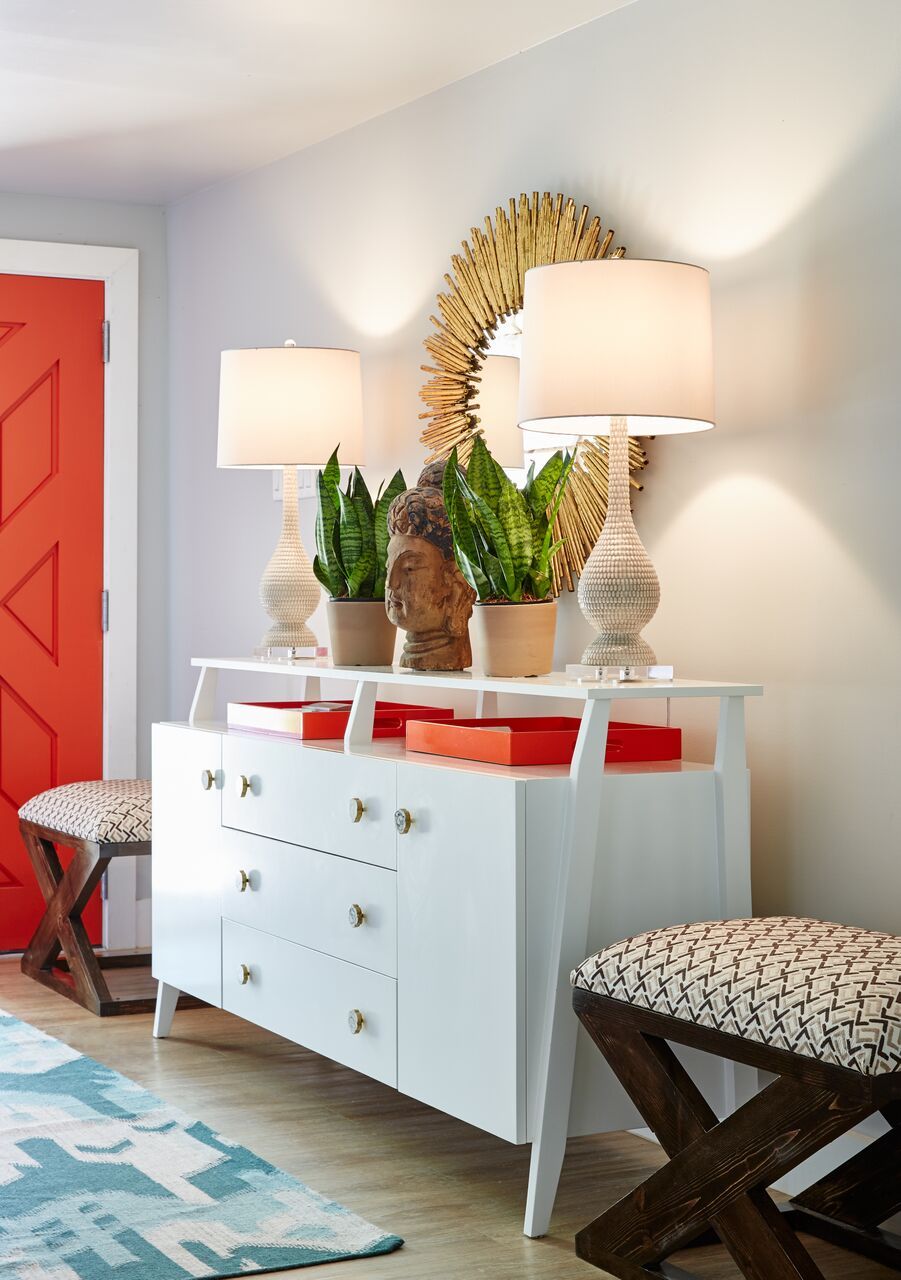 carolina gentry interiors, white console, table lamps, indoor plants