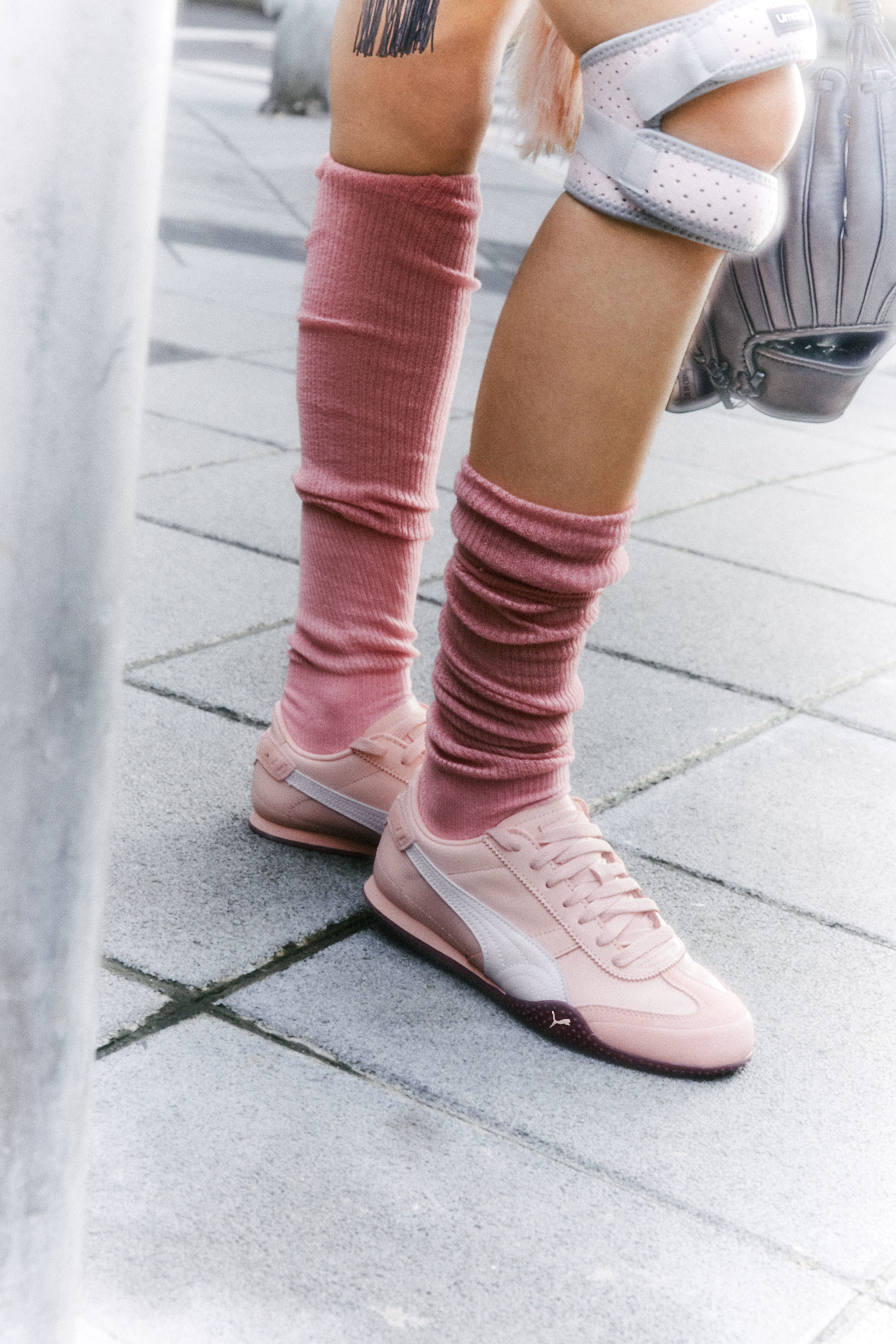 [PUMA] ★大人気★ BELLA V BLUSH BEIGE ★追跡可★日本未入荷 PUMA] ☆大人気☆ BELLA V BLUSH BEIGE ☆追跡可☆日本未入荷