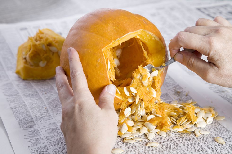 how to carve a pumpkin, pumpkin carving guide, how to carve a pumpkin like a pro