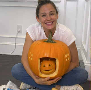 jennifer garner pumpkin carving ideas jennifer garner pumpkin carving ideas