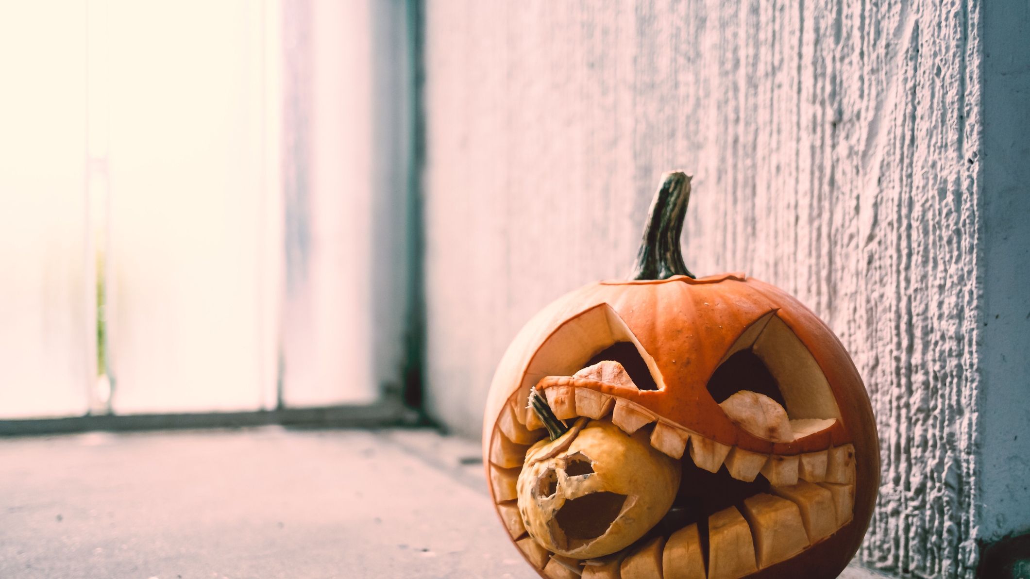 60 Pumpkin Carvings Ideas To Use This Halloween