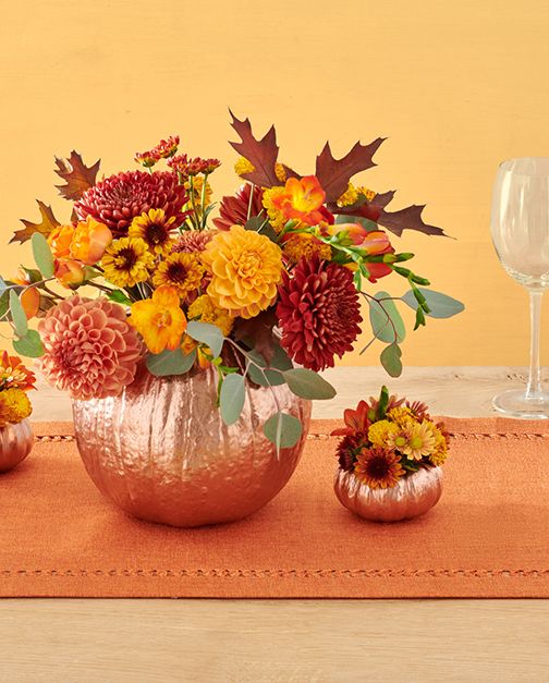 pumpkin carving ideas metallic floral arrangement