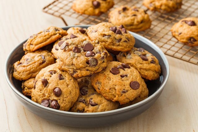 pumpkin spice chocolate chip cookies horizontal