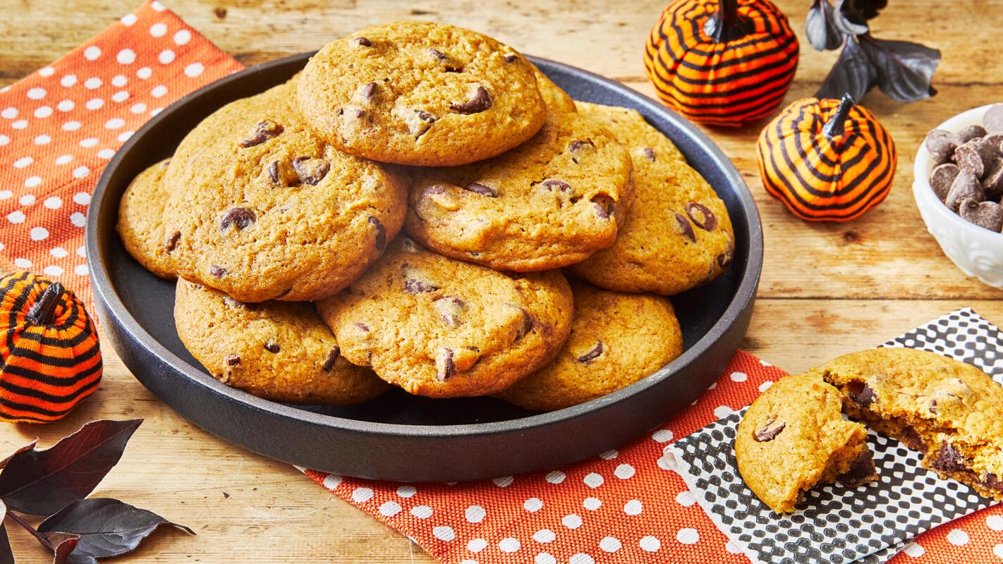 Pumpkin Cookies With Chocolate Chips - Homebody Eats