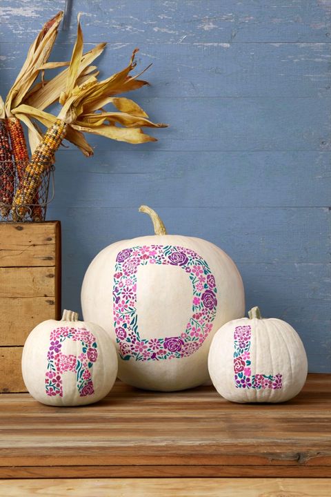 pumpkin decorating ideas  floral monogram pumpkins