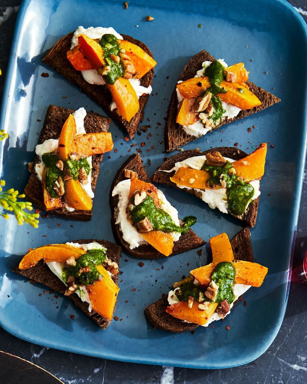 BRIE AND PUMPKIN PESTO CROSTINI