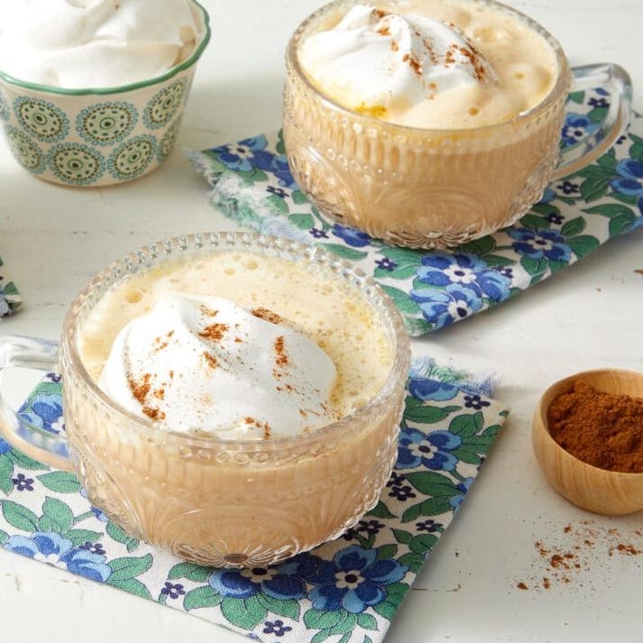 pumpkin pie spice latte in glass mug