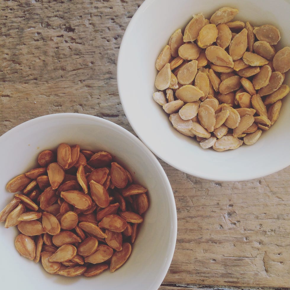 The healthy office snacks guide to satisfy your workday cravings