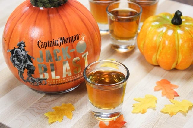 Pumpkin, Calabaza, Food, Drink, Squash, Plant, Thanksgiving, Vegetable, Vegetarian food, Fruit, 