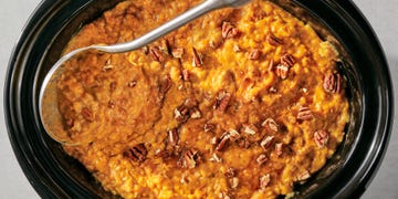 pumpkin spice oatmeal with pecans in the slow cooker