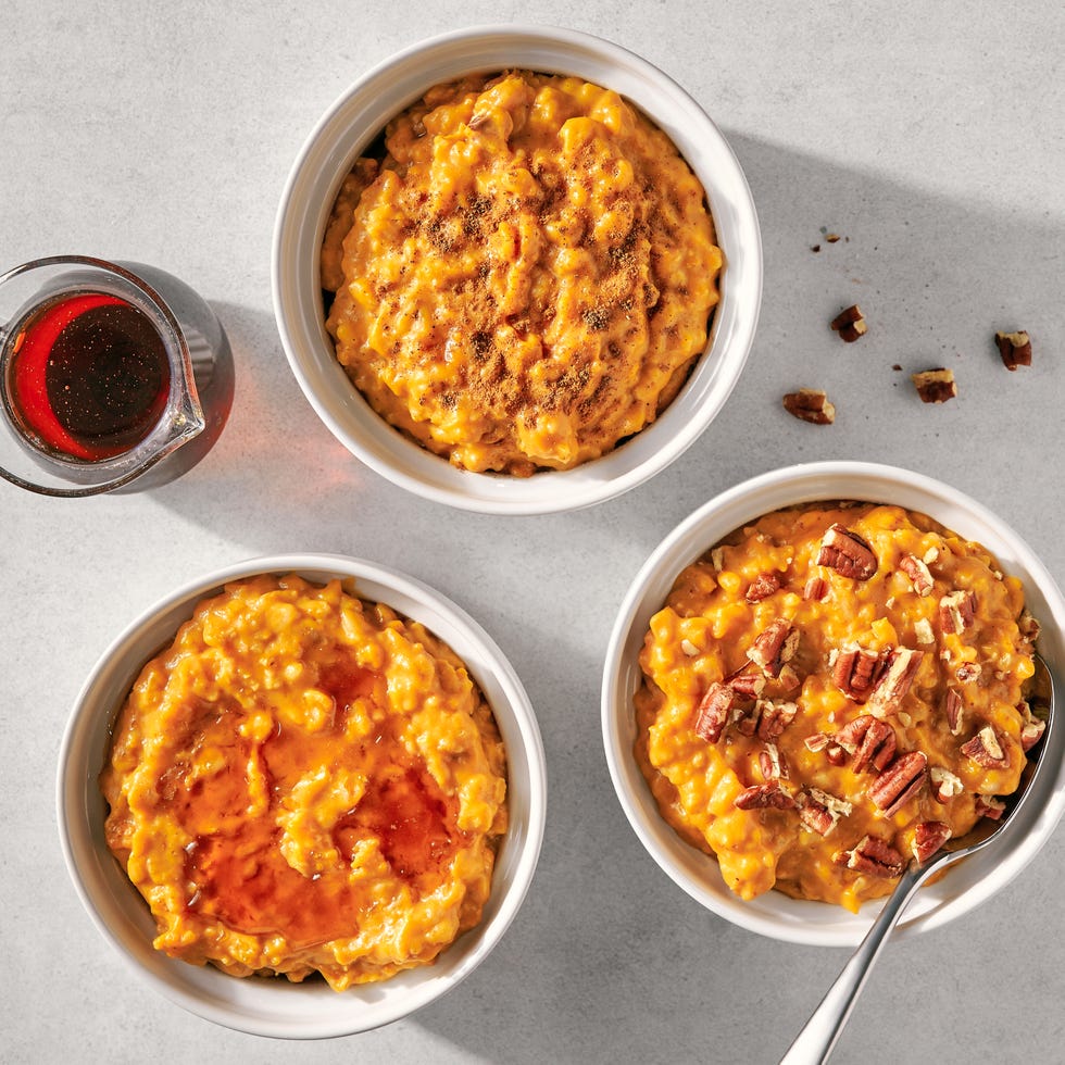 pumpkin spice oatmeal with pecans in the slow cooker