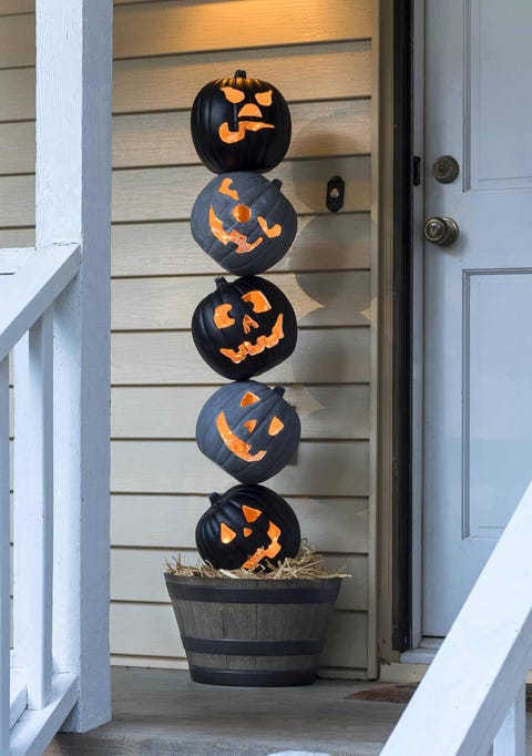 57 Outdoor Halloween Decorations - Porch Decorating Ideas For Halloween