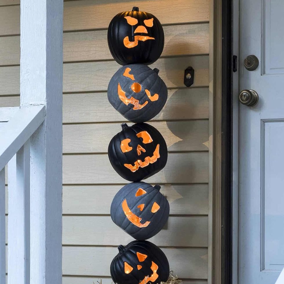 60 Best Halloween Decorating Ideas 2023 Get ready to spookify your home with these 60 DIY Halloween decorating ideas for 2023! From creepy crawly spider webs to eerie ghostly figures, these ideas will transform your space into a haunted house that will impress all of your Halloween party guests.