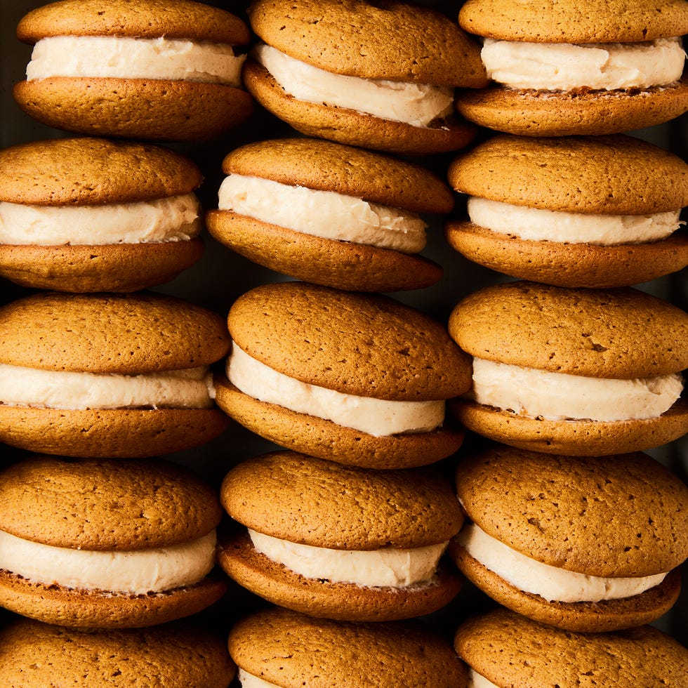 pumpkin whoopie pies with maple cream cheese filling