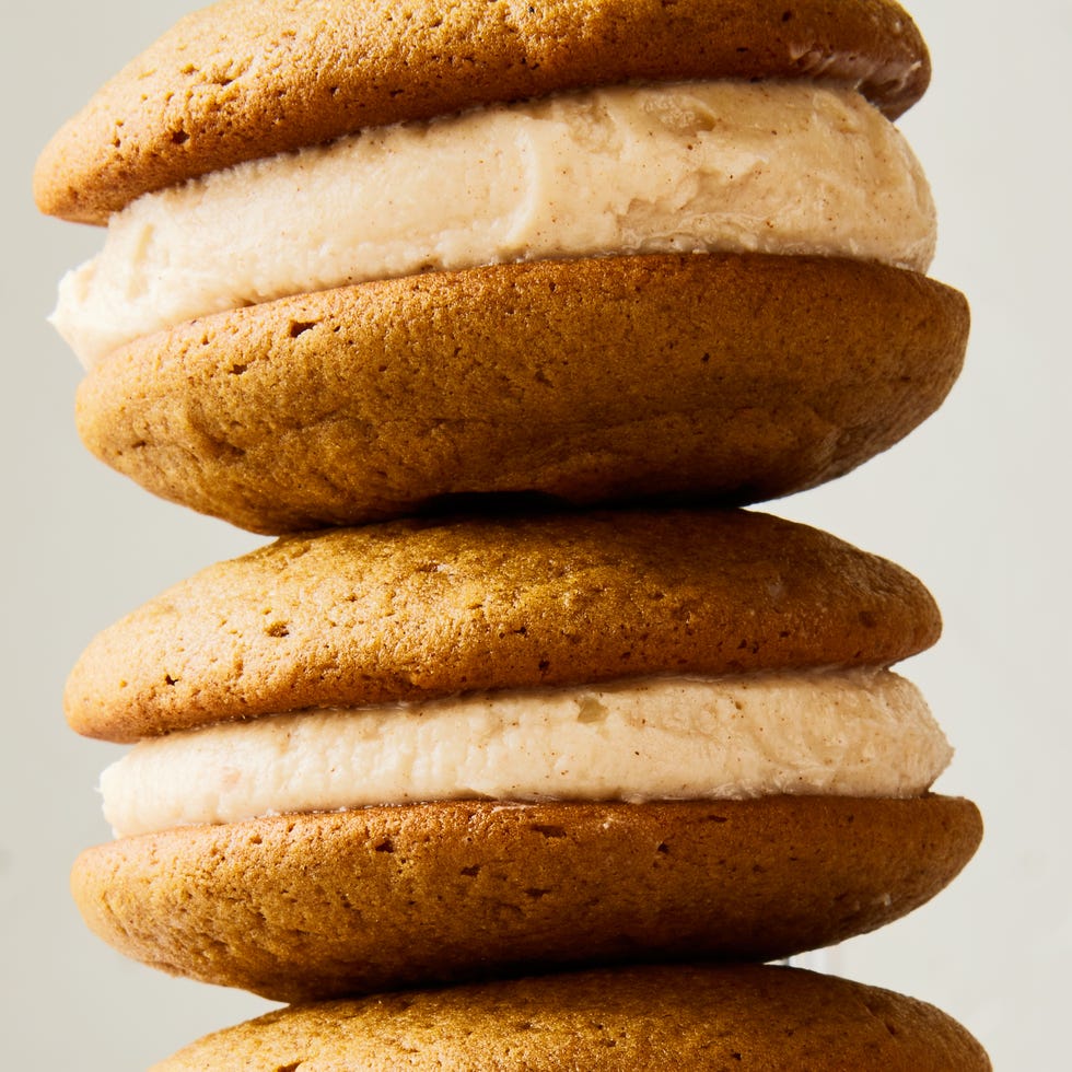 Pumpkin Whoopie Pies with Maple Cream Cheese