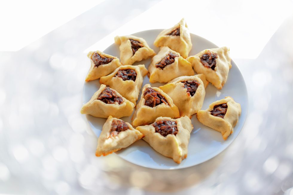 purim traditions hamantaschen