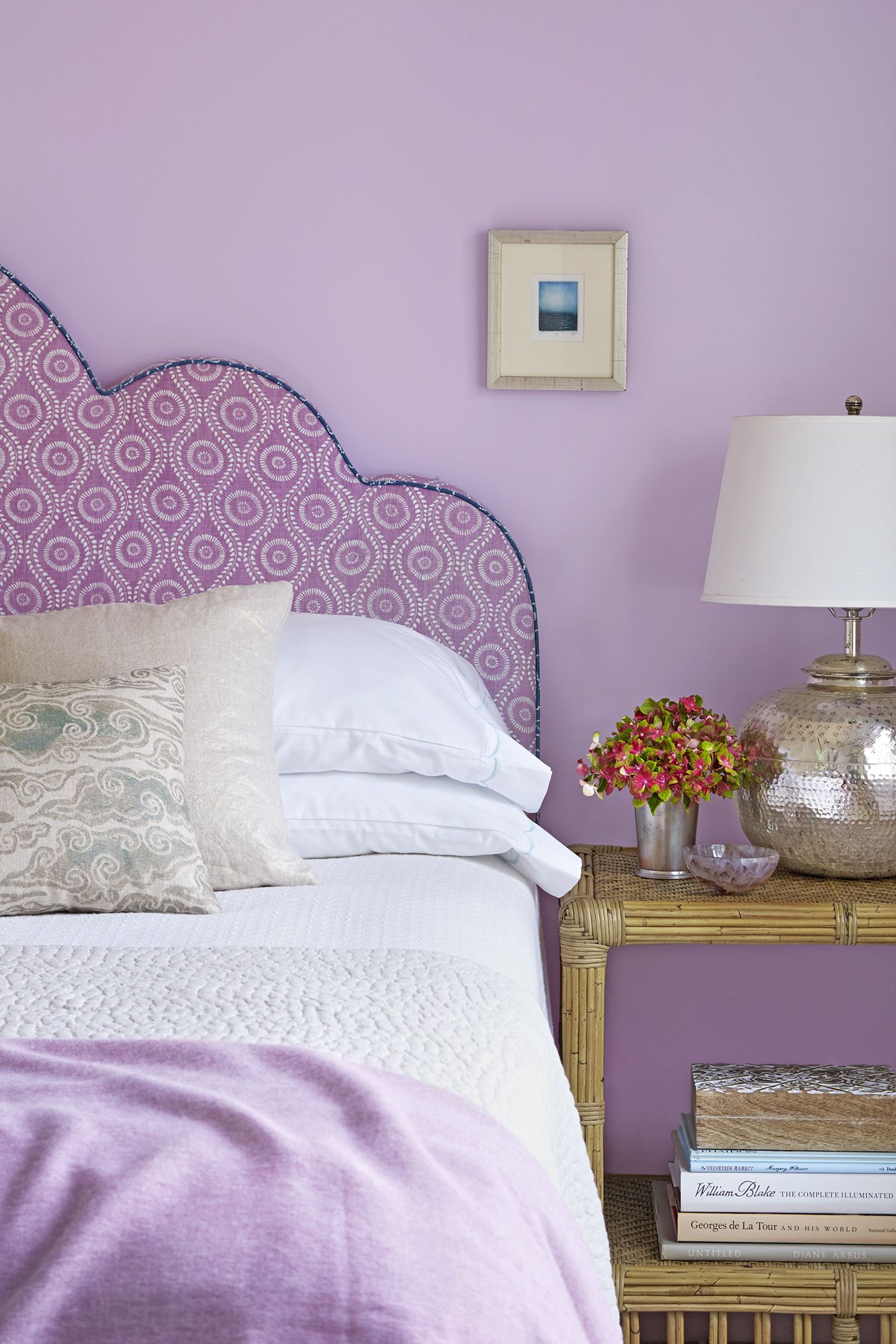 Modern lilac deals bedroom