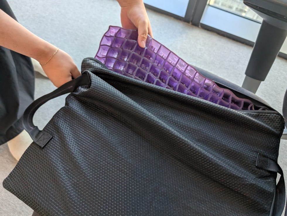 setting up the purple double seat cushion