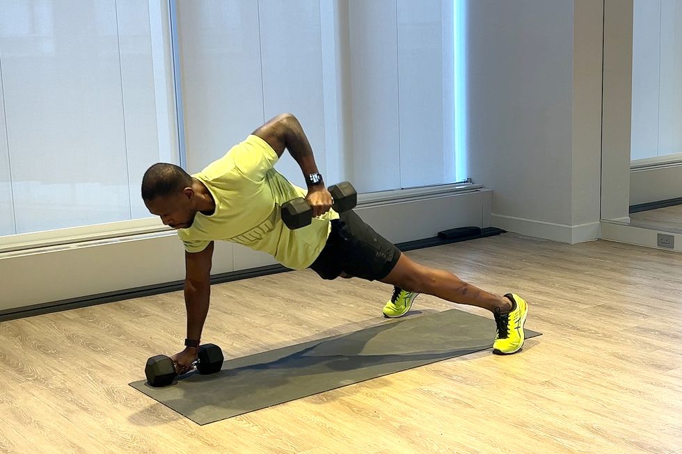 upper body dumbbell workout, push up to renegade row
