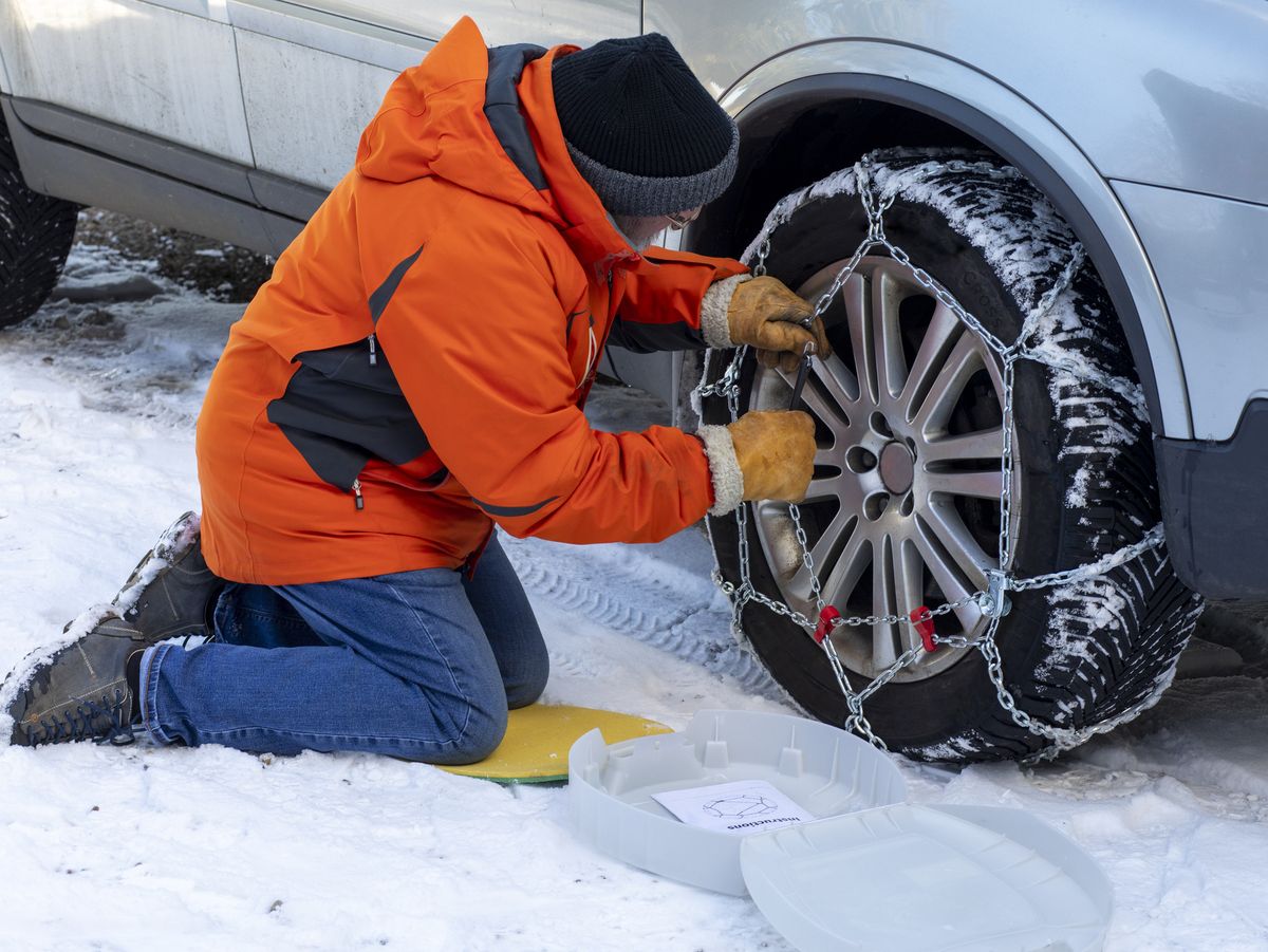 Auto Snow Socks for Tires, Safe Travel on Ice, Alternative Chain