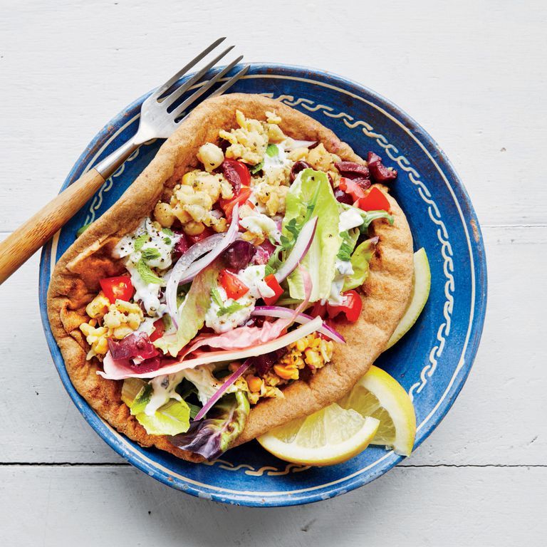 greek chickpea tacos