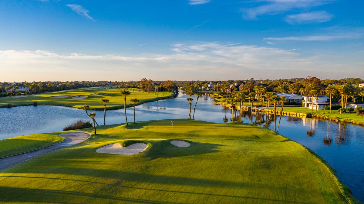 preview for How a Masters Champion Warms Up For a Round of Golf