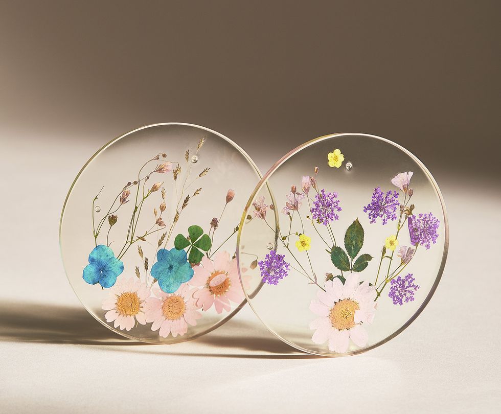 pressed flowers in glass