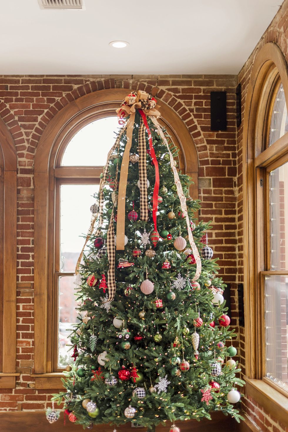 The 10 Best Christmas Decorations to Buy Now