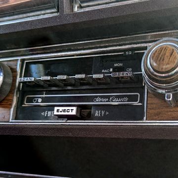 1981 cadillac sedan de ville d elegance amfmcb radio
