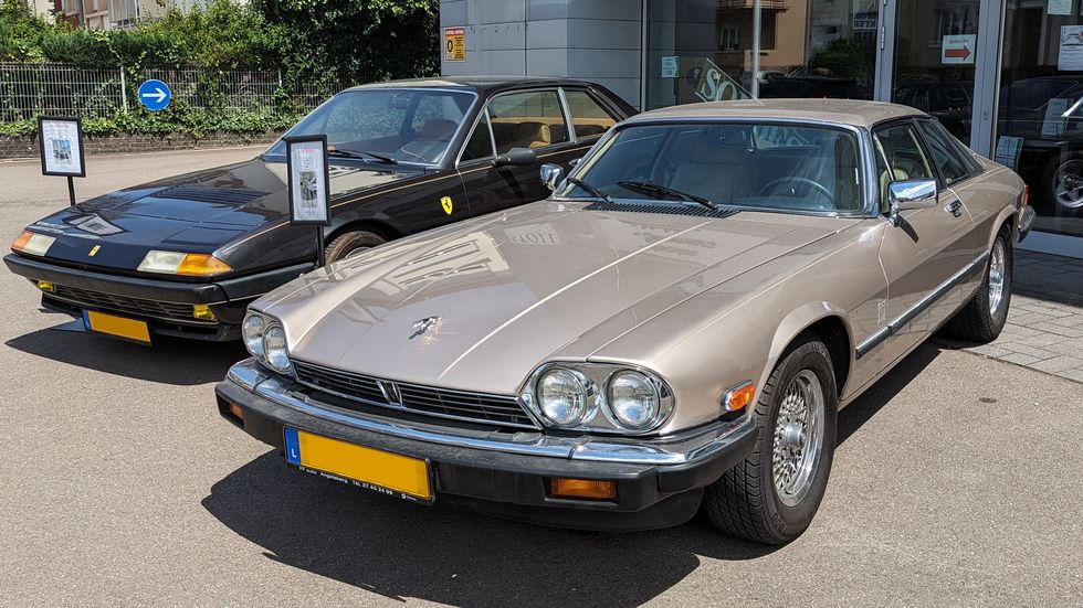 jaguar xjs and ferrari 400i for sale in luxembourg