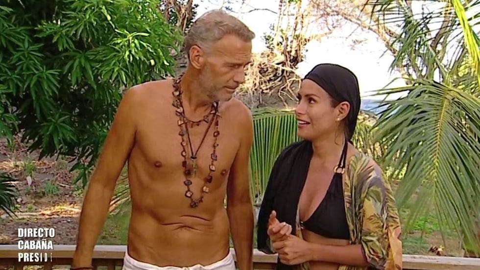 Carlos Lozano elige entre Mónica Hoyos o Miriam Saavedra en Supervivientes