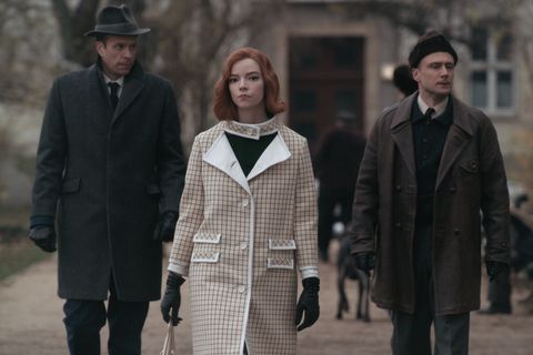 the queen's gambit l to r john schwab as mr booth, anya taylor joy as beth harmon, and juri padel as russian limo driver in episode 107 of the queen's gambit cr courtesy of netflix © 2020