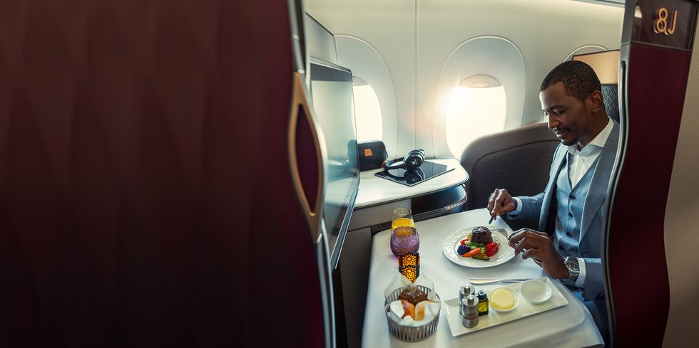 meal service on qatar airlines new business class, the q suite