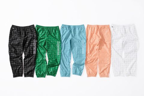 Clothing, Green, Shorts, board short, Textile, Trousers, Pattern, Trunks, 