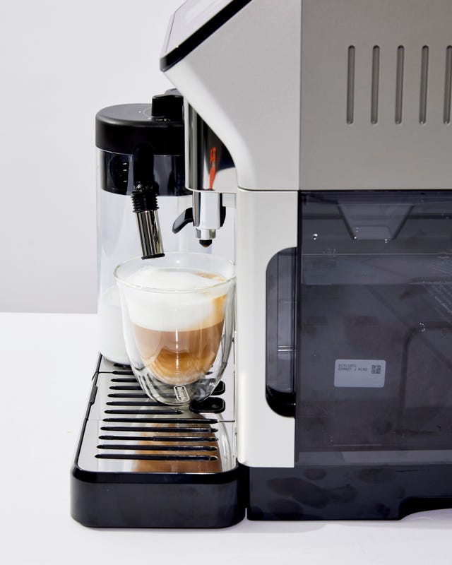 De’Longhi's Eletta Explore Review 2022: Price and Where to Buy