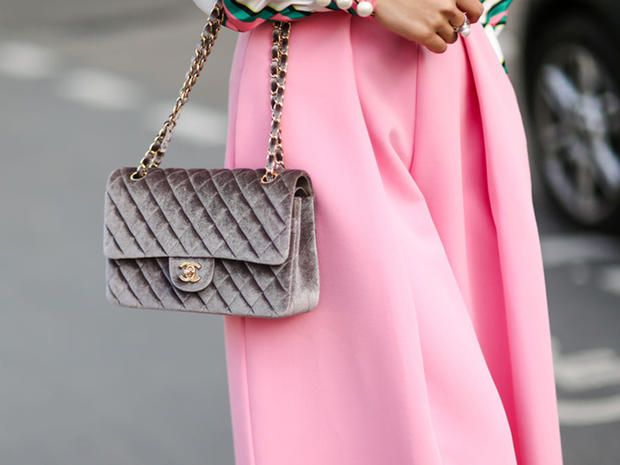 Bag, Handbag, Pink, Shoulder, Street fashion, Fashion accessory, Fashion, Joint, Shoulder bag, Lavender, 