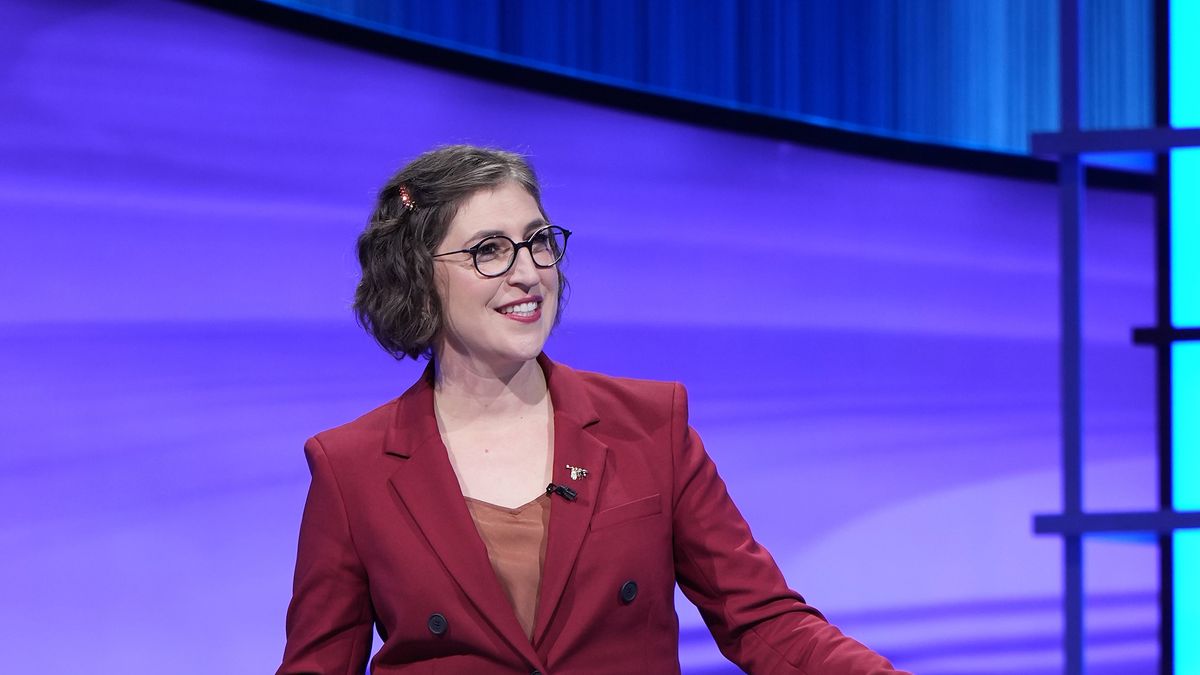 preview for Mayim Bialik unveils 2022 Celebrity Jeopardy cast (ABC)