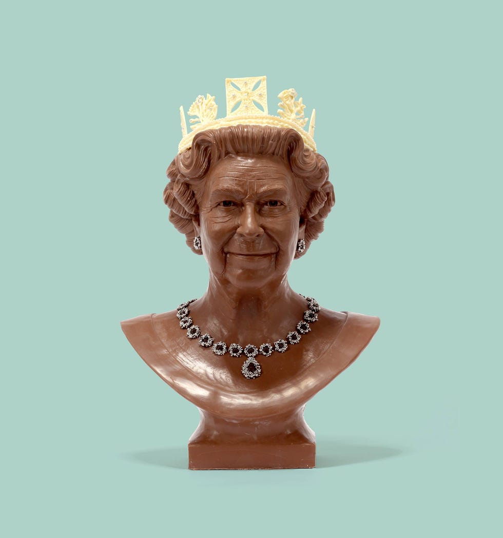 Sculpture, Art, Head, Classical sculpture, Chin, Forehead, Nonbuilding structure, Figurine, Stone carving, Carving, 