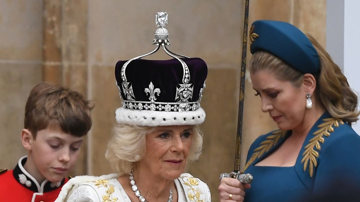 preview for Le immagini più belle dell'incoronazione della Regina Camilla
