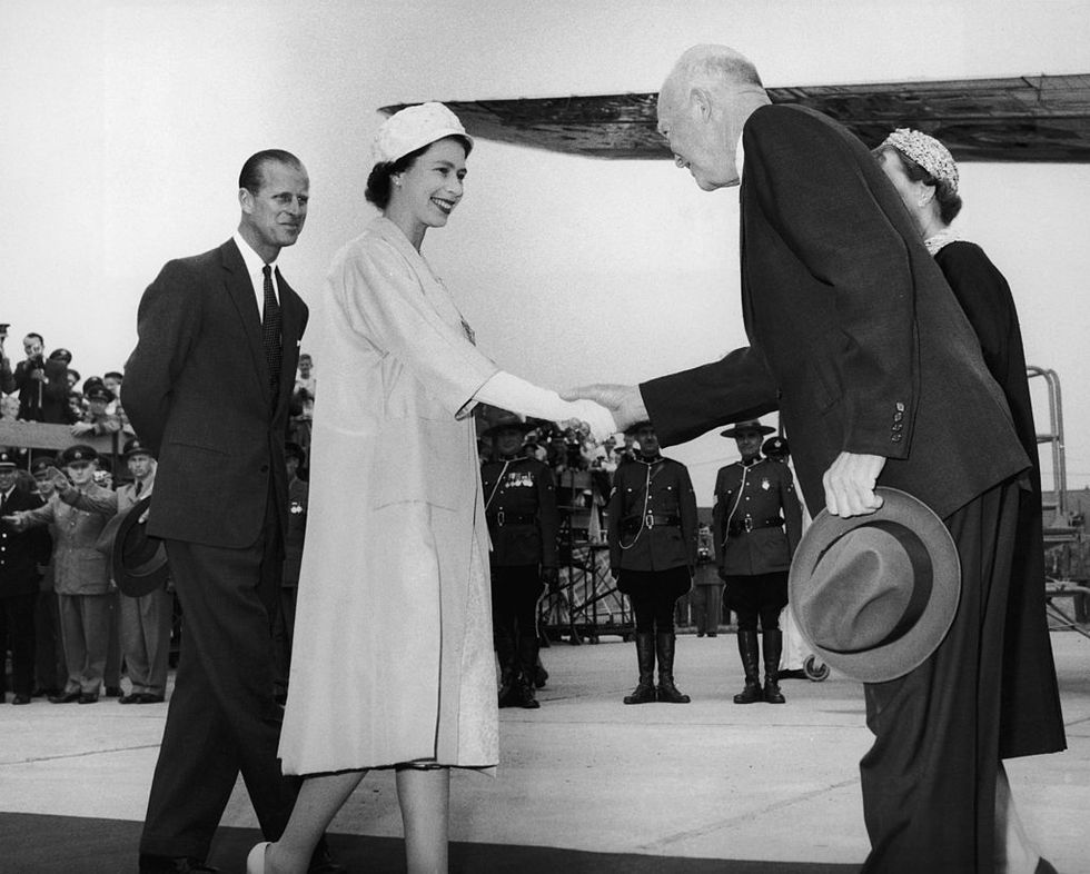 queen elizabeth greets us president dwight d eisenhower 1890   1969 before they take part in the opening ceremony of the st lawrence seaway at lambert lock, montreal, 26th june 1959 on the left is prince philip, duke of edinburgh photo by fox photoshulton archivegetty images