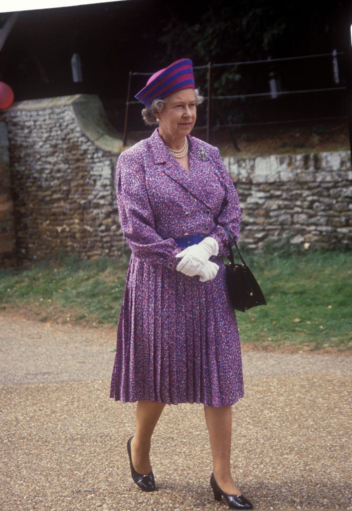 queen elizabeth fashion