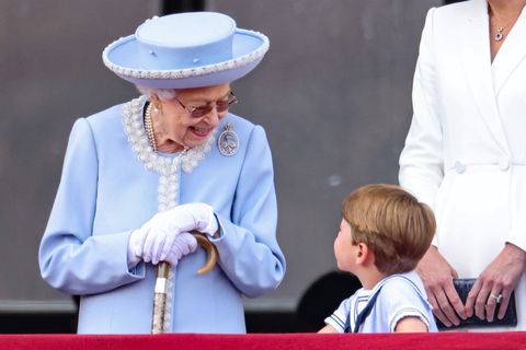 queen elizabeth and her great grandson prince louis at trooping the colour